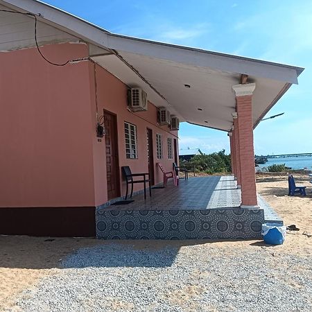 Roomstay Tokbah Demuara Kuala Besut Eksteriør bilde