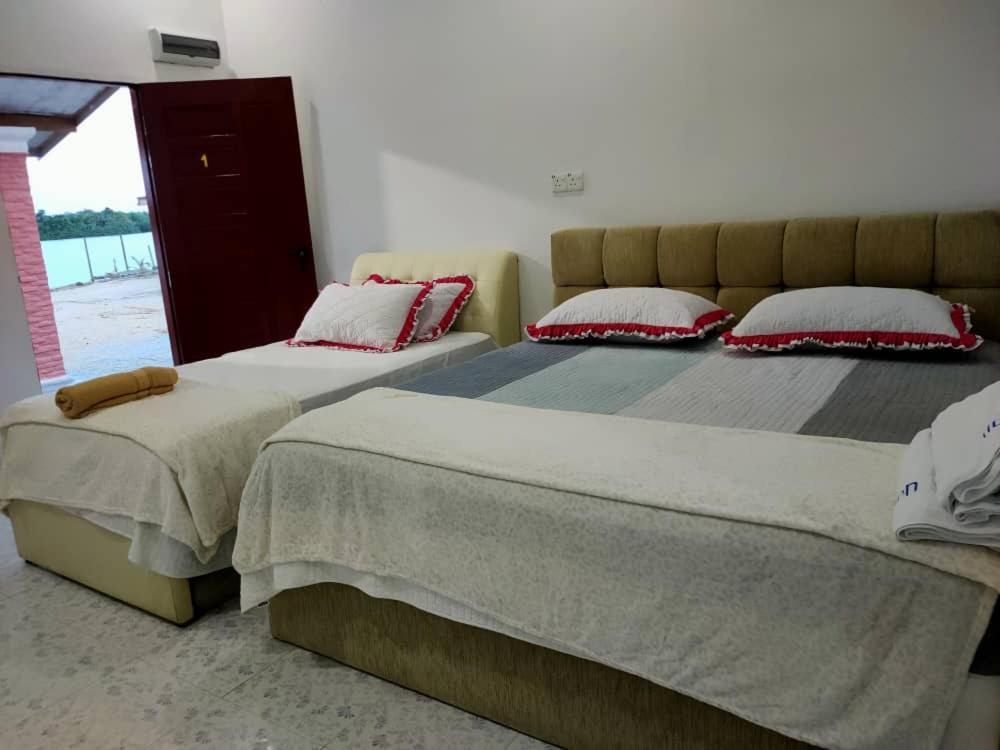 Roomstay Tokbah Demuara Kuala Besut Eksteriør bilde